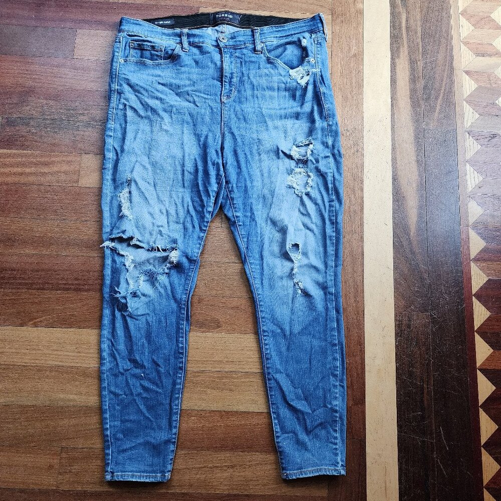 Torrid Sky High Skinny Ripped Jeans Size 18 - Picture 2 of 16